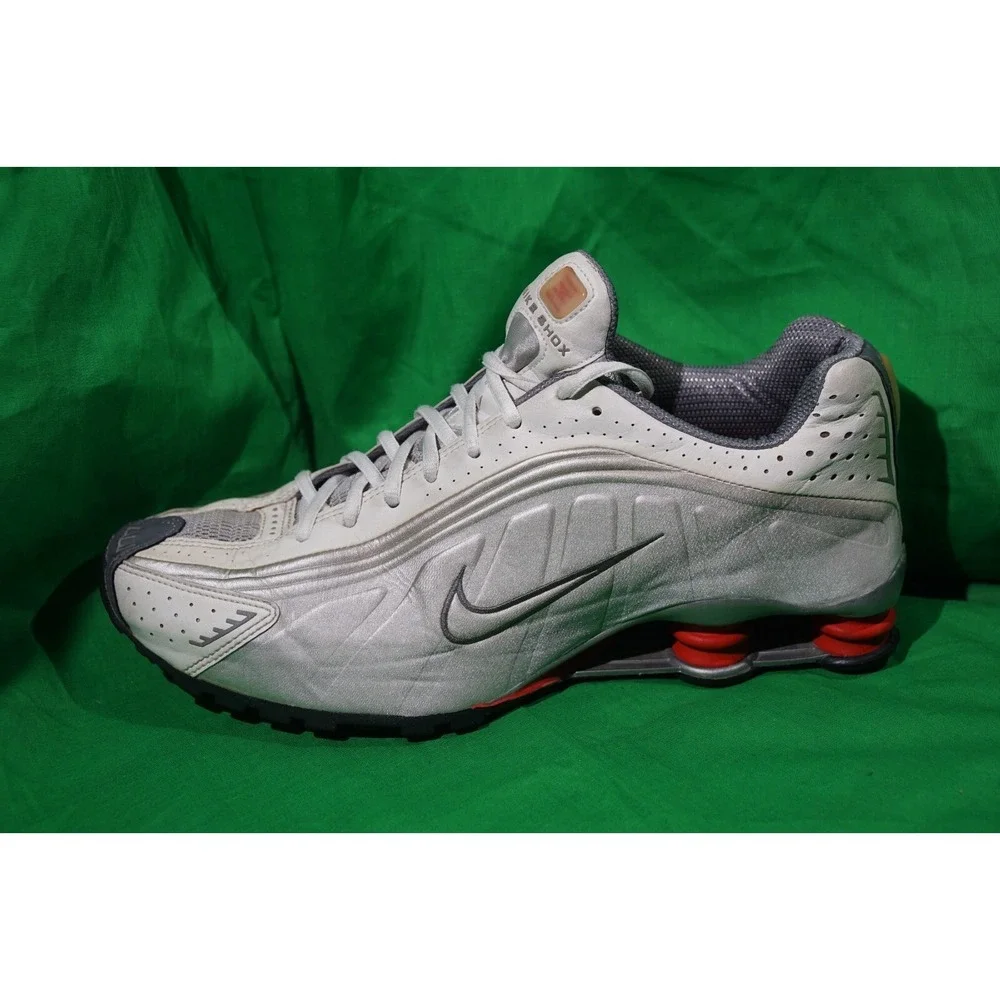 Nike Shox R4 Silver Comet Red Vintage Mens Sneakers US 12 - Picture 6 of 9
